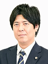 弁護士　坂巻　佑馬